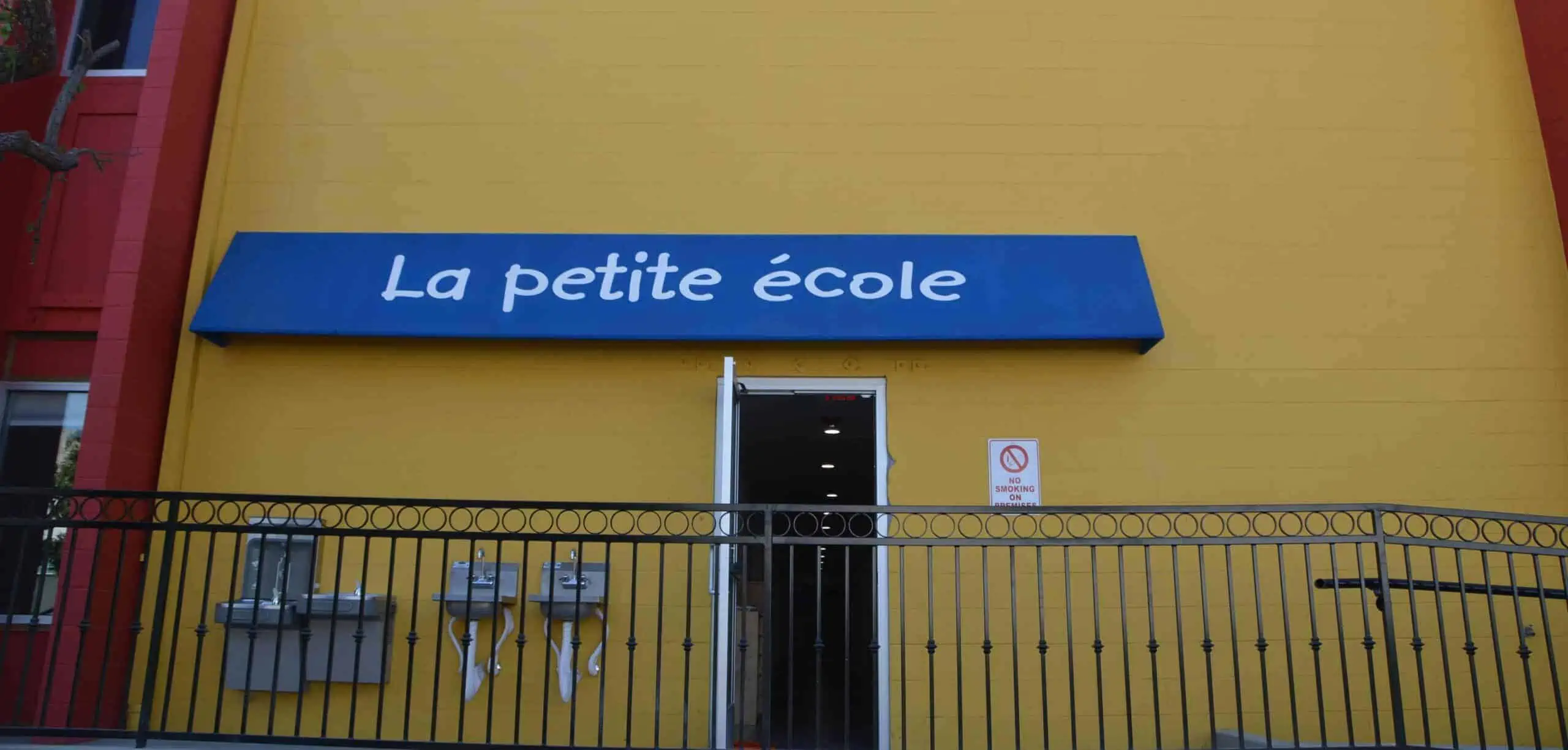 Entree Maternelle
